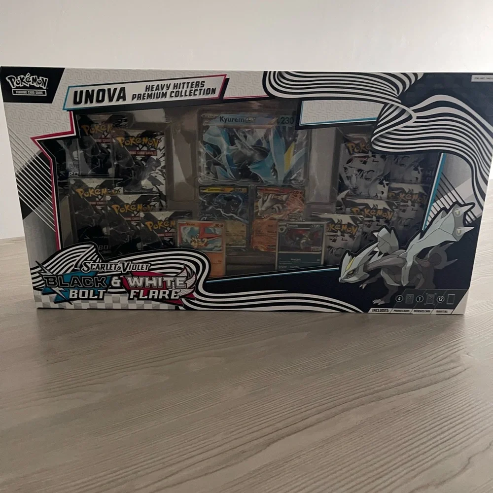 Pokemon Unova Heavy Hitters Premium Collection SV Black Bolt & White Flare - Picture 1 of 4